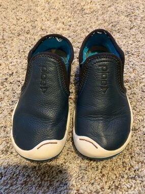 PLAE Navy Leather Slip-On Shoes with Cream Toe